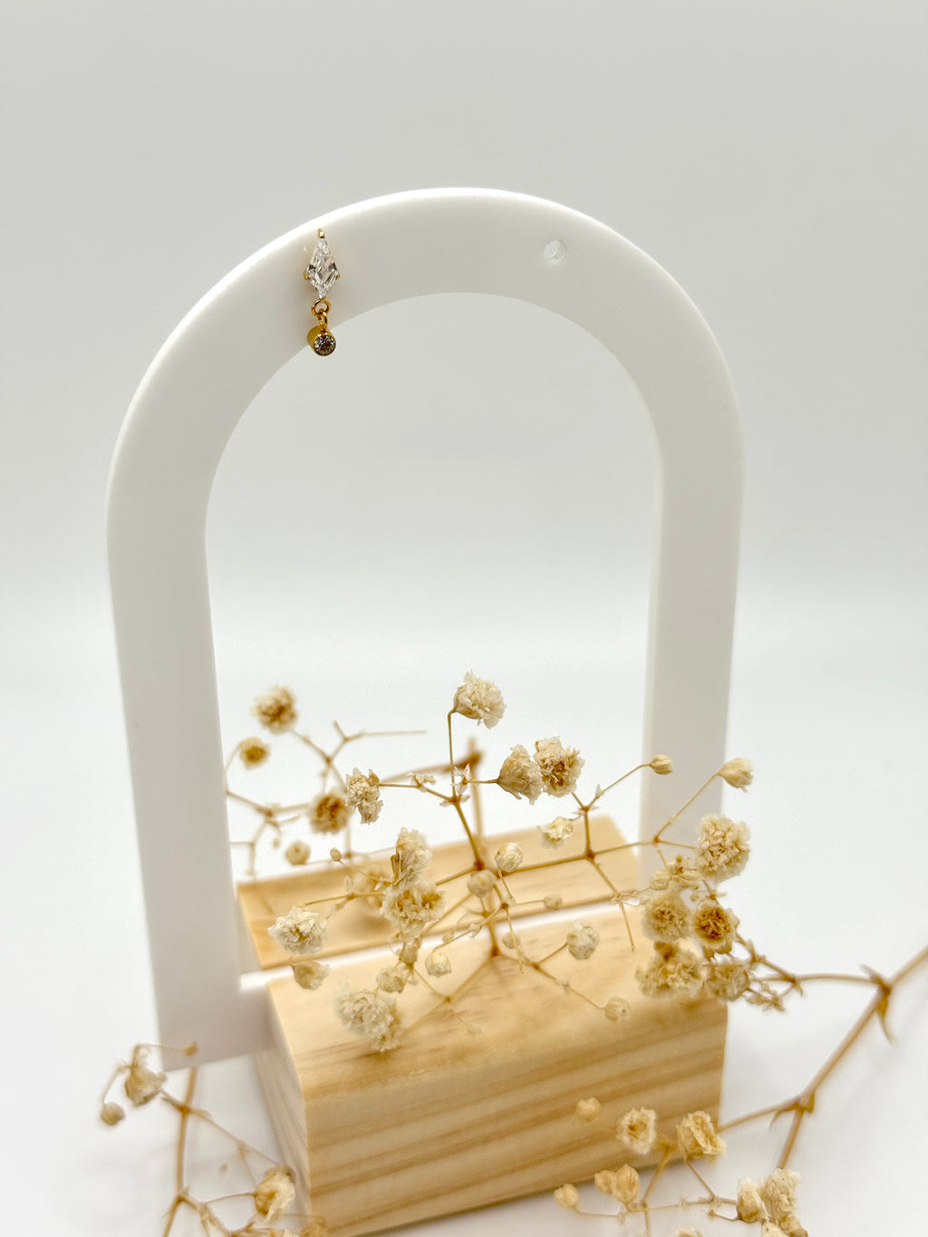 Kite Dangle Flat Back