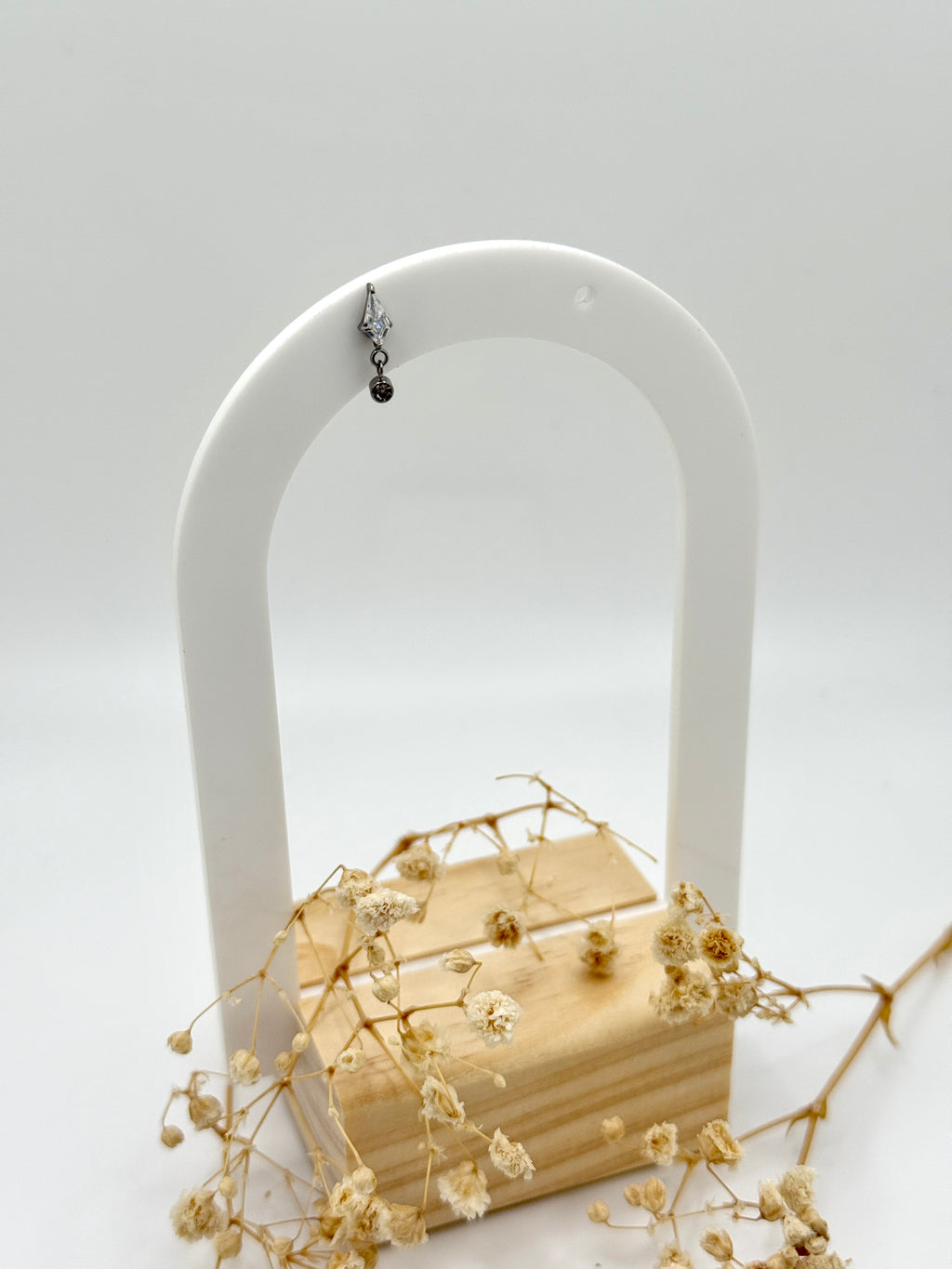 Kite Dangle Flat Back