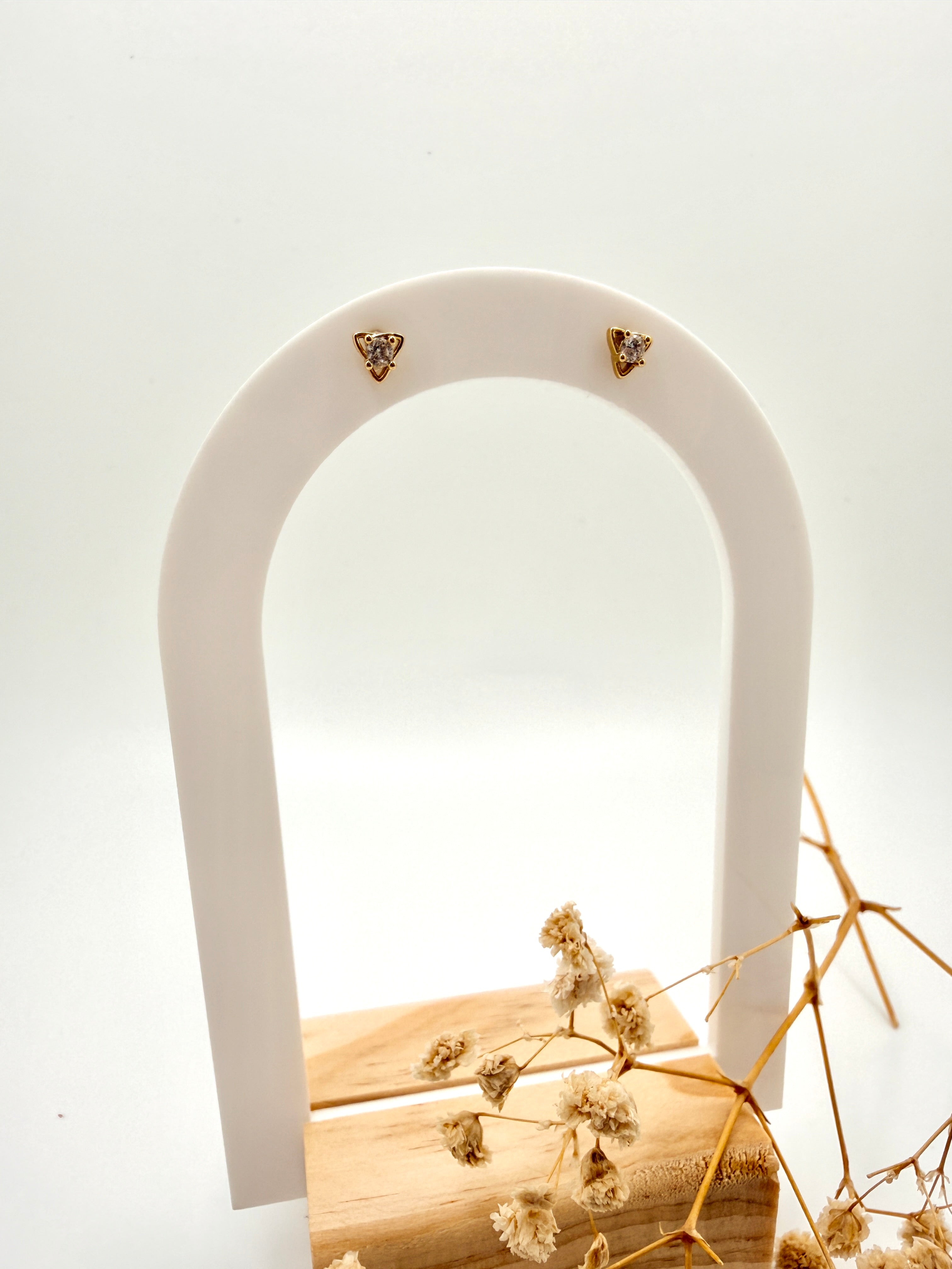 Sparkle Triangle Flat Back